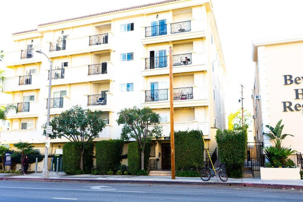 Luxury Beverly Hills Apartment Los Angeles Exterior photo
